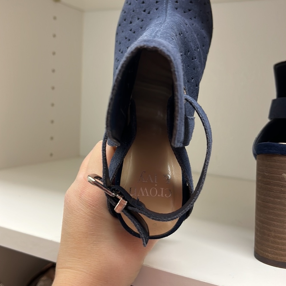 Crown and Ivy Booties - Picture 7 of 7